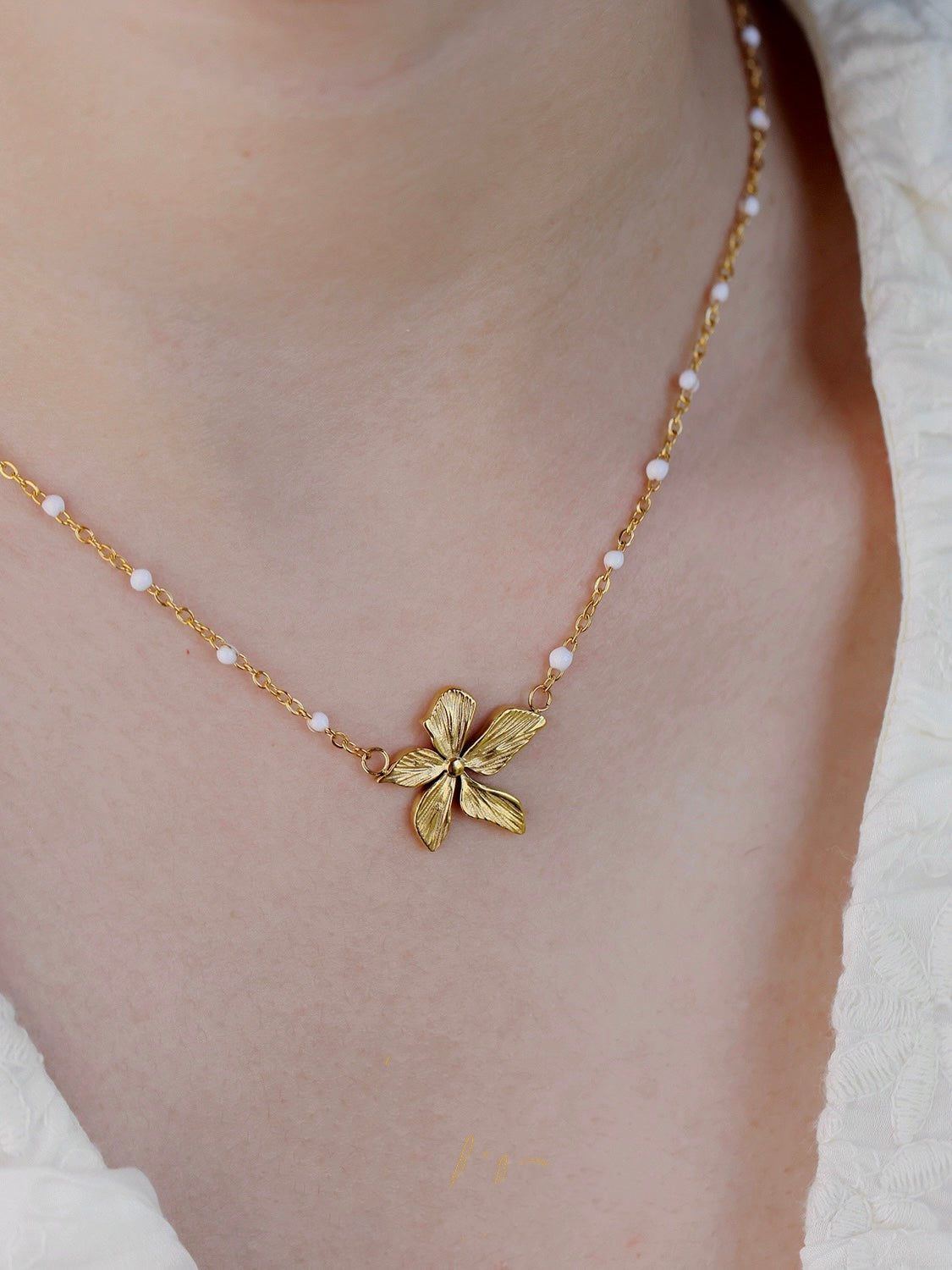 Golden Petals Dream Necklace