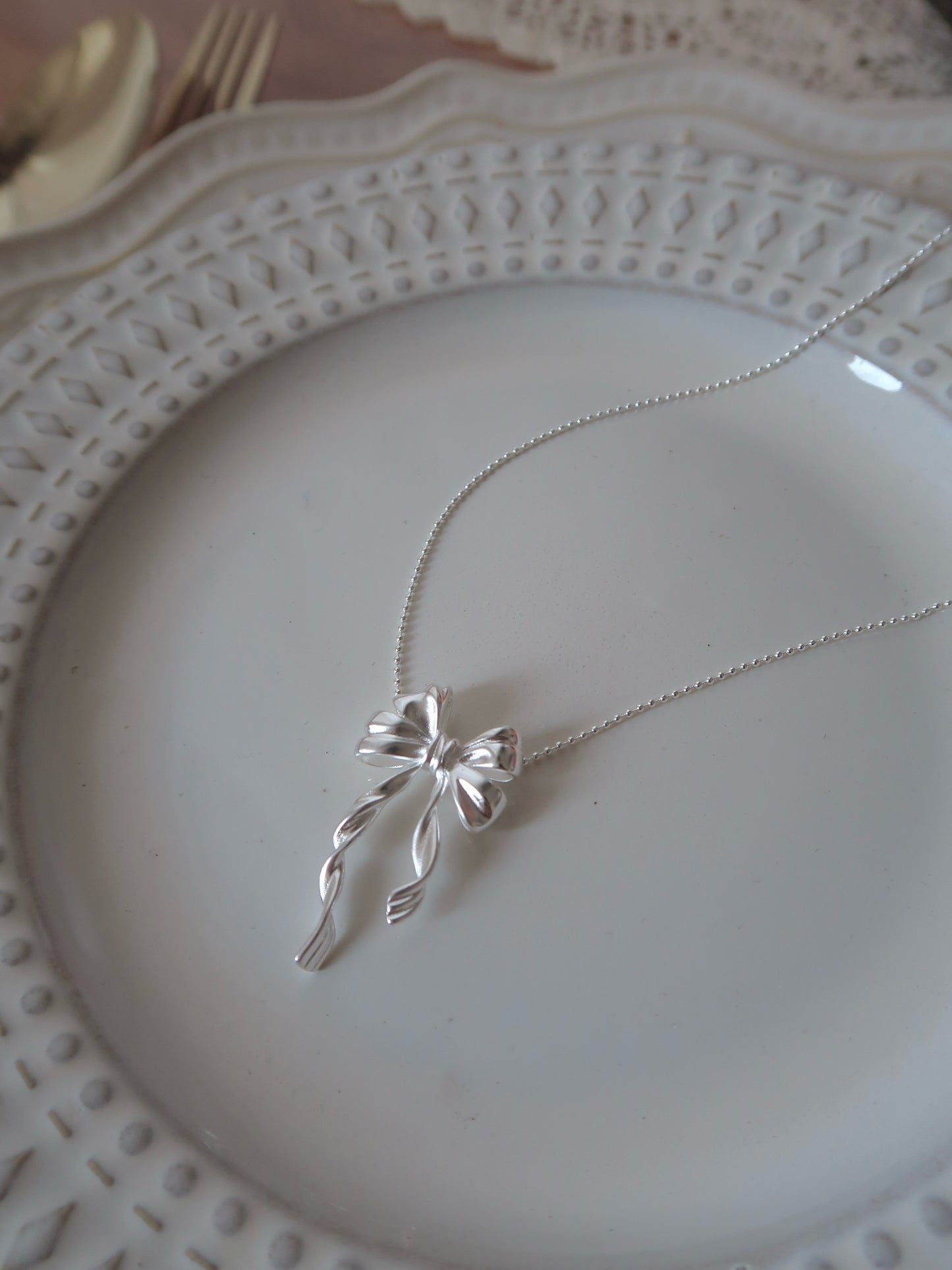 Ribbon Ribbon Silver Necklace